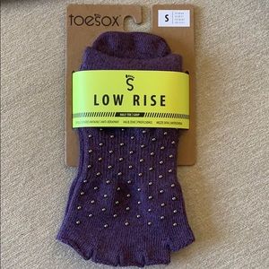 New Low Rise Toesox Grip sock